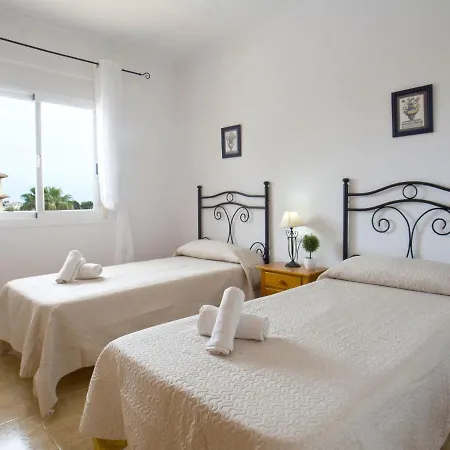 ヴィラ Liriopadel By Interhome *